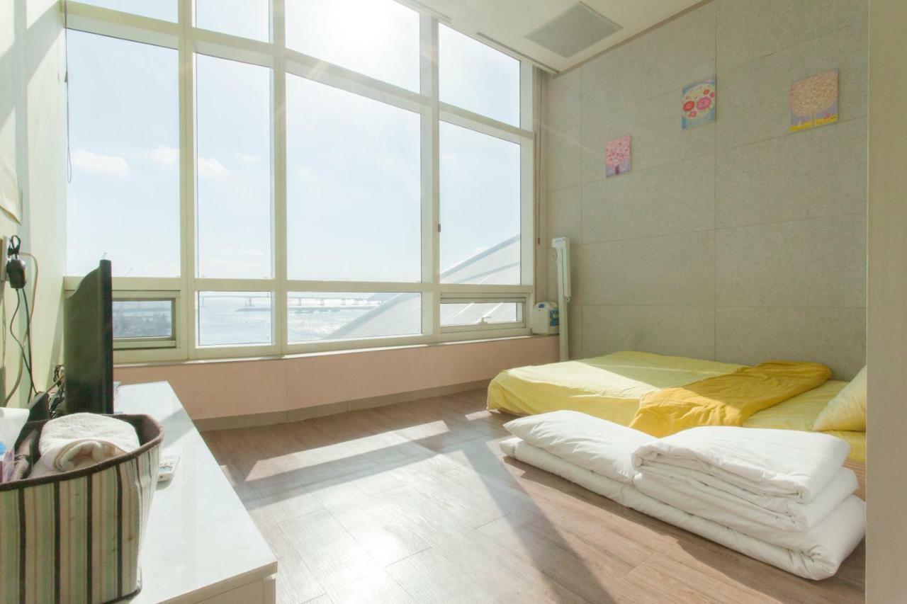 Terra Guesthouse Busan Eksteriør bilde